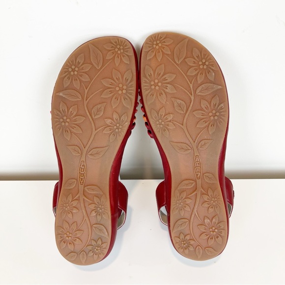 Keen Women’s Emerald City Red Sandal Size 10 - Picture 6 of 8